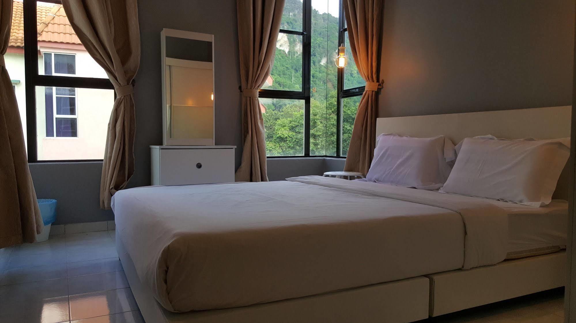 Tulip Hotel Ίπο Εξωτερικό φωτογραφία